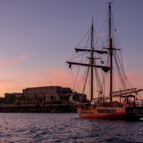 The ship sunset in Guernsey ©Atyla ship Foundation